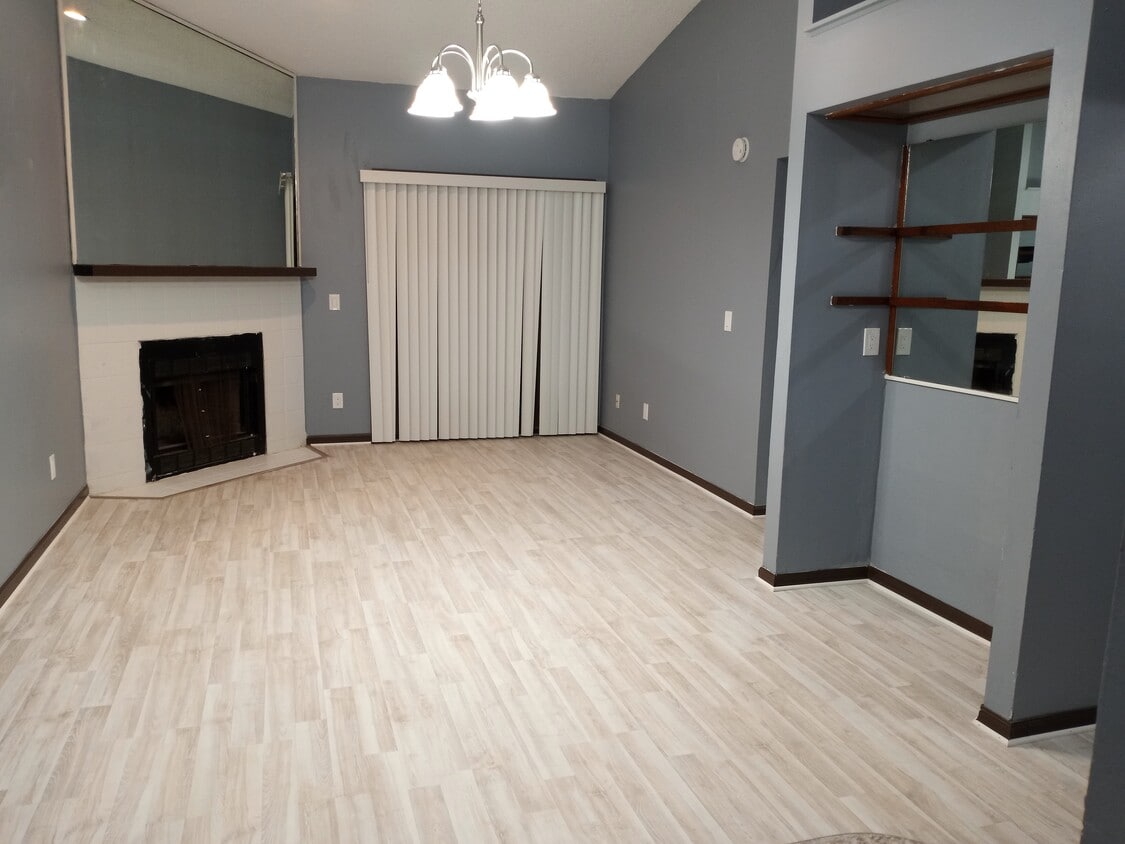 1286 Montecello Dr Unit A, Orange Park, FL 32065 Condo for Rent in