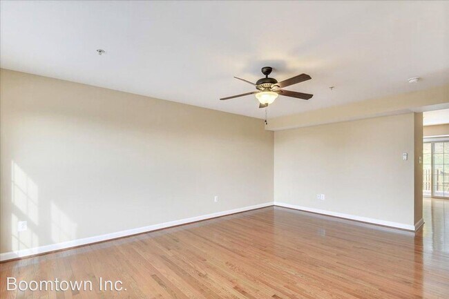 Building Photo - 3 br, 2.5 bath House - 6661 Harbor Light Way