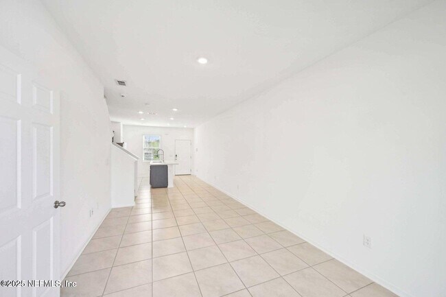Foto del edificio - 4924 Earthshine Rd