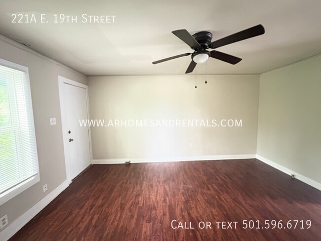 Foto del edificio - 221 E 19th St