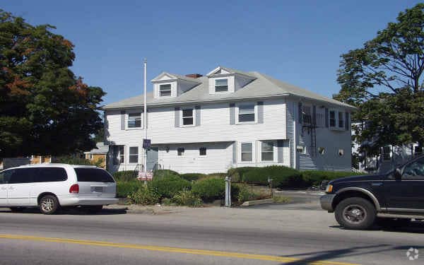 Building Photo - 372 Washington St