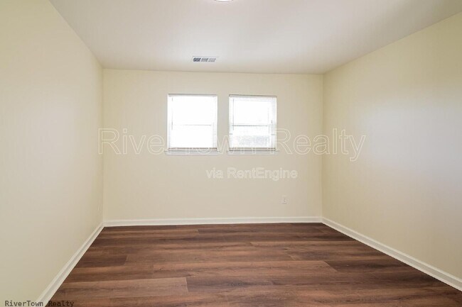 Building Photo - 277 S Mt Pleasant Rd