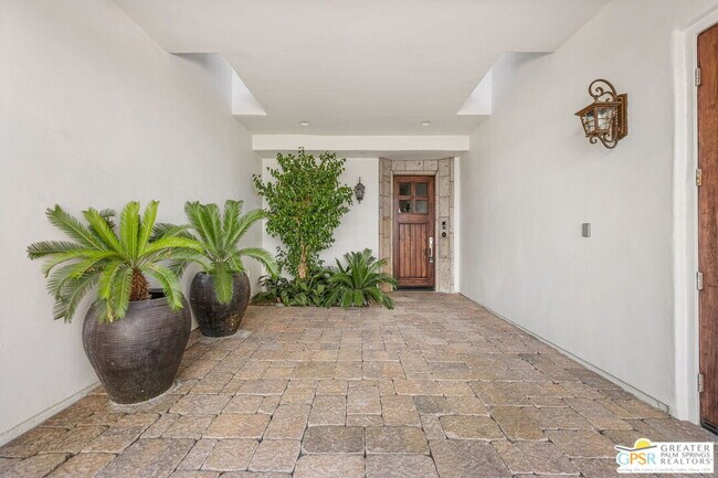 Building Photo - 291 Calle Tranquillo
