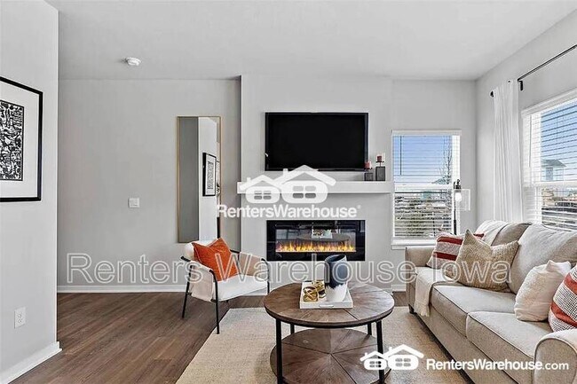 Foto del edificio - 1023 Maywood Ln