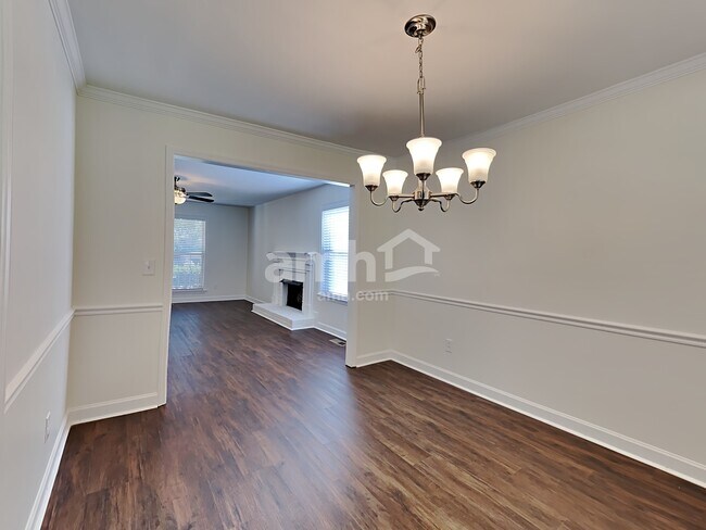 Foto del edificio - 2807 Sutherland Dr