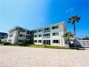 Building Photo - 1950 Gulf Shore Blvd N