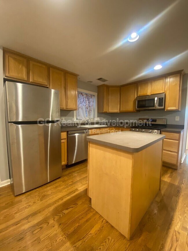 Foto del edificio - 2156 W Belle Plaine Ave