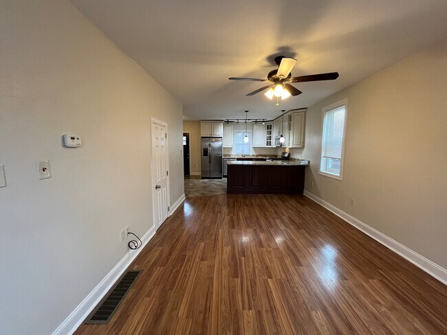 Building Photo - 6368 Morrowfield Ave