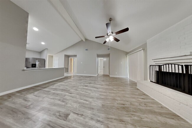 Foto del edificio - 10207 Horseshoe Bend Dr
