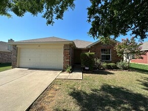 Building Photo - 1521 Carrigan Ln