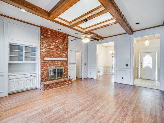 Building Photo - 1405 Harrington Dr