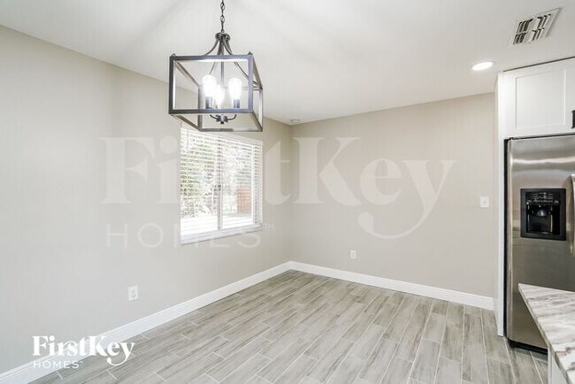 Foto del edificio - 18001 Laurel Valley Rd