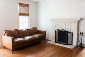 Foto del edificio - 1751 King Woods Dr
