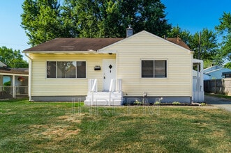 Building Photo - 2063 Belcher Dr