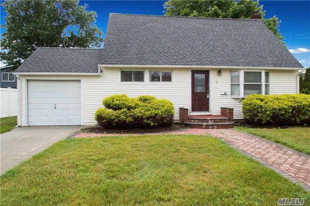 Primary Photo - 7 Miller Cir