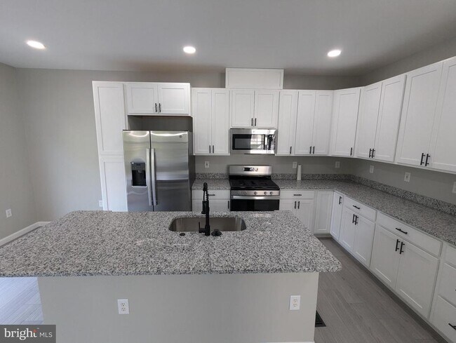 Building Photo - 17415 Denali Pl