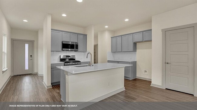 Building Photo - 10917 Tildon Ave