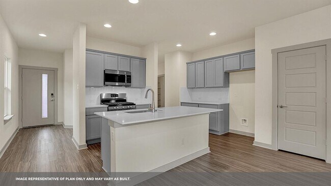 Foto del edificio - 10917 Tildon Ave
