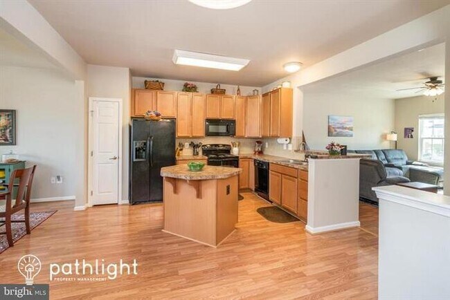 Foto del edificio - 144 Short Branch Road, Stafford, VA, 22556