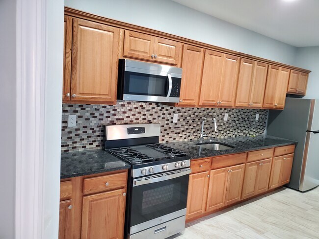 Photo - 124 Mill Rd Apartments
