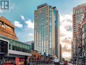 Building Photo - 155 Yorkville Ave