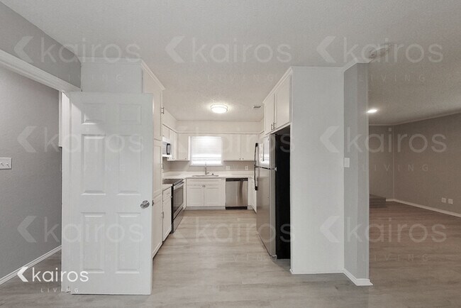 Foto del edificio - 7148 Misty Meadow Dr S