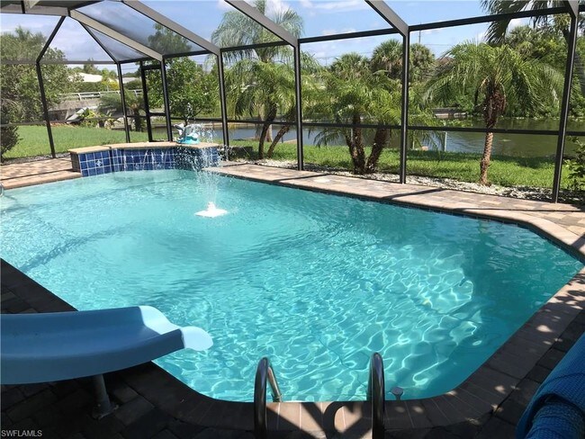 Foto del edificio - 213 SW 8th St