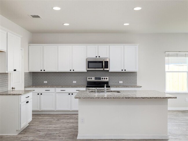 Building Photo - 1400 Ferryman Dr