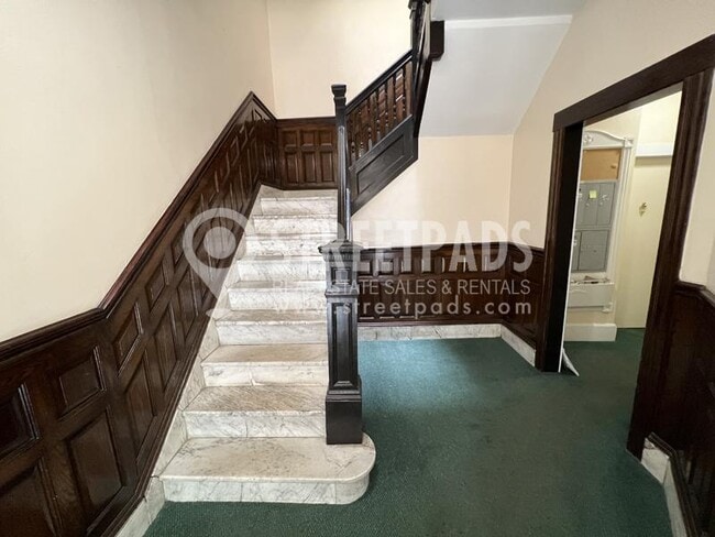 Building Photo - 1 bedroom in Brookline MA 02446
