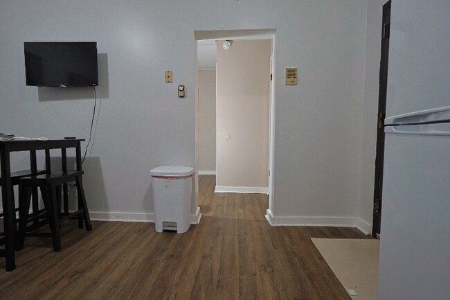 Foto del edificio - 2 Cambridge Lane