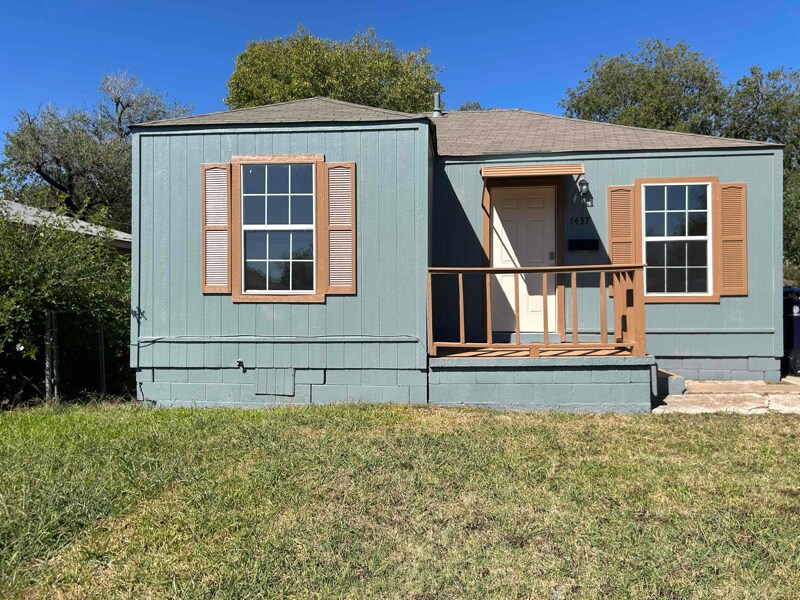 Photo - 1437 NE 34th St (Oklahoma City, OK)