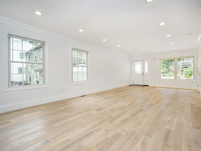 Building Photo - 28 Kirkwood Rd