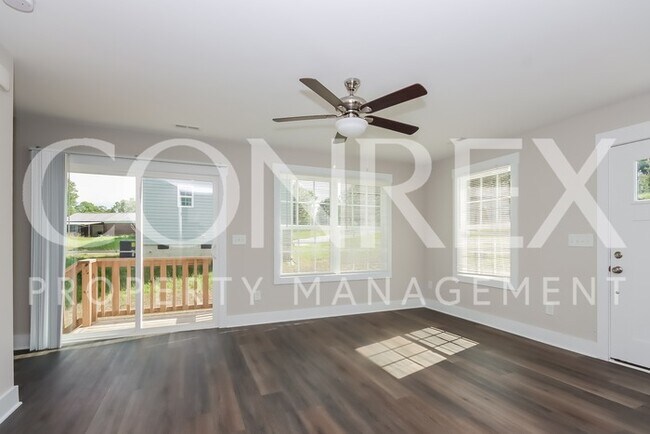 Building Photo - 3 Bedroom NEW CONSTRUCTION Built in 2022!