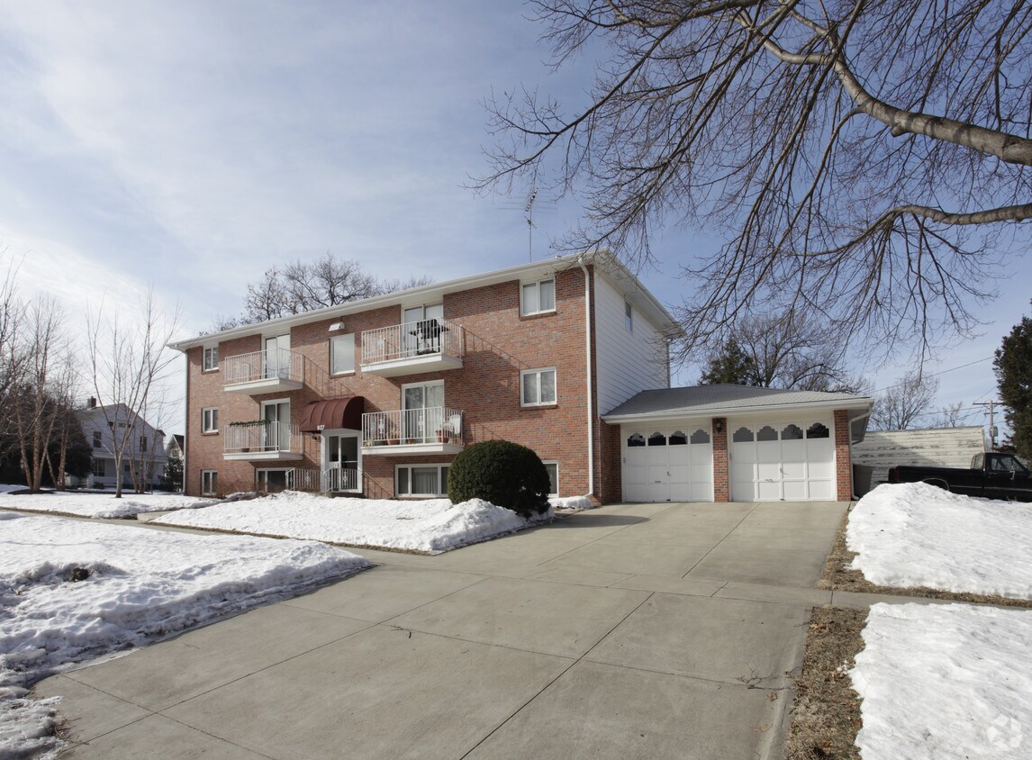 Building Photo - 927 S 20th St