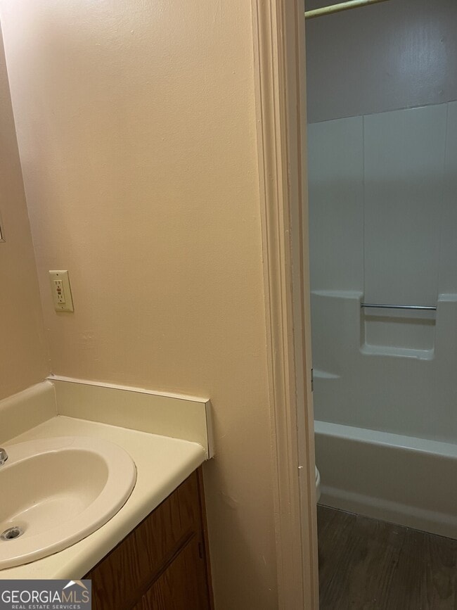 Building Photo - 500 S Orange Edwards Blvd