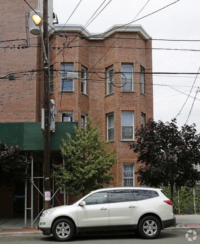 Foto del edificio - 609 New York Ave