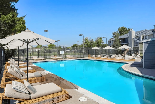 Building Photo - Horizon East Apartments