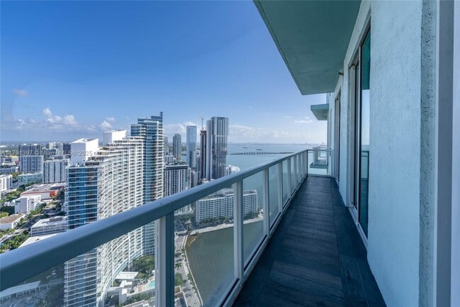 Foto del edificio - 1900 N Bayshore Dr