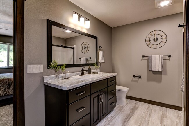 Foto del edificio - Furnished twin home