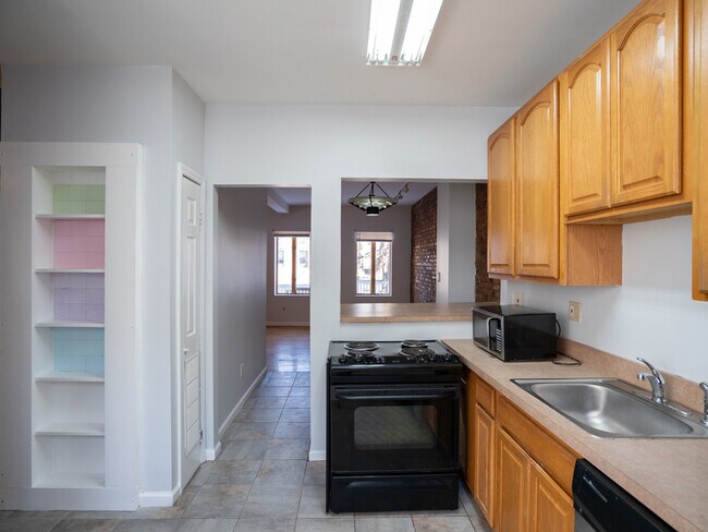 Foto del edificio - 335 Hudson Ave