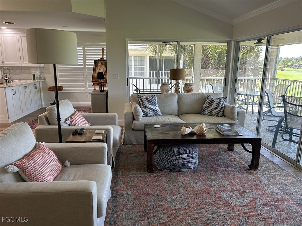 Foto principal - 8361 Grand Palm Dr