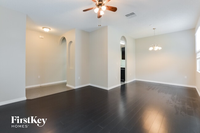 Foto del edificio - 3960 Andover Cay Blvd