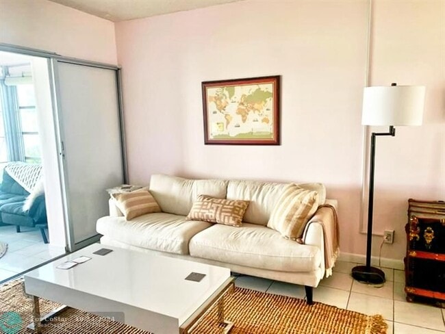 Foto del edificio - 1801 Ocean Dr