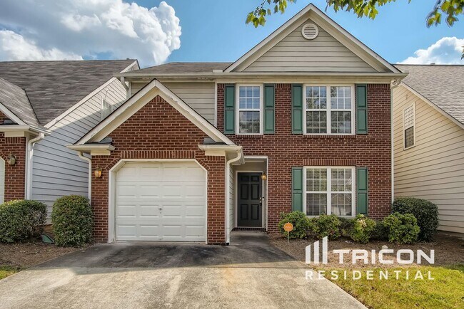 Building Photo - 9582 Lakeview Cir