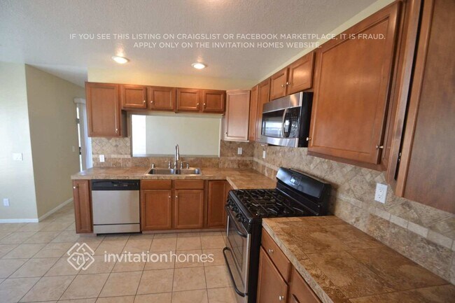 Foto del edificio - 28696 Highpoint Ave