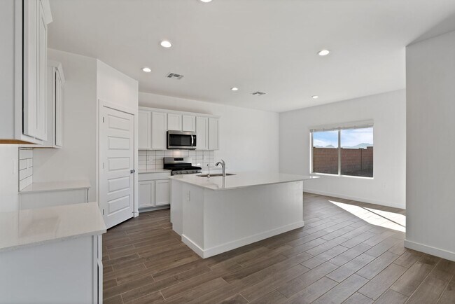 Foto del edificio - 12437 W Old Farm Dr