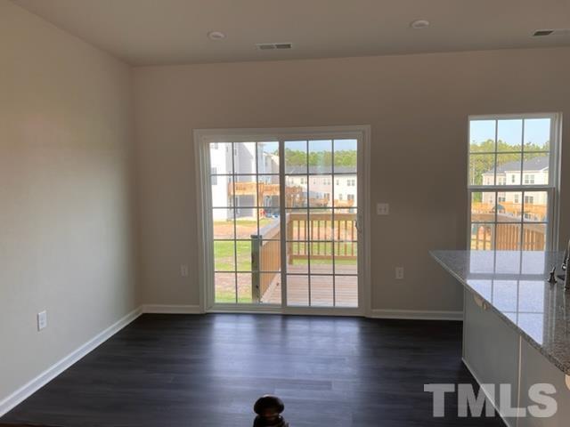 Building Photo - 1030 Romeria Dr