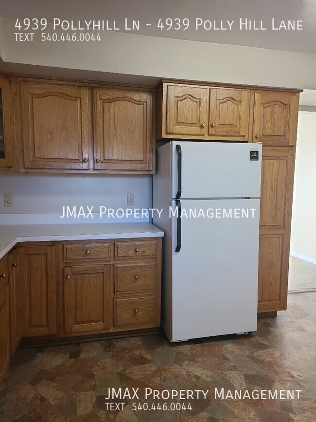 Building Photo - 4939 Pollyhill Ln