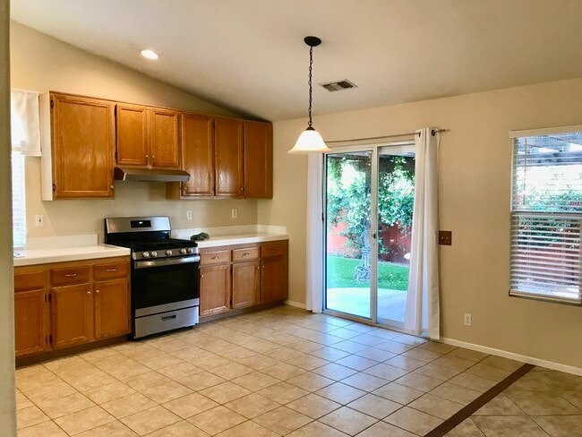 Foto del edificio - 2497 Glen Meadow Ln