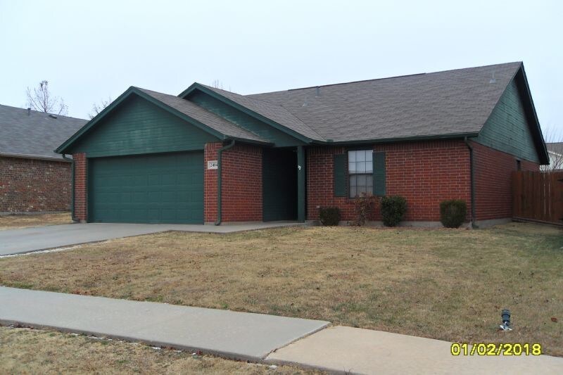 Primary Photo - 2404 SW 44th St